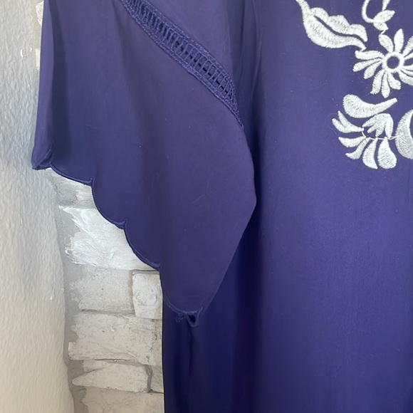 Embroidered Tunic. Never Worn. - Picture 3 of 6